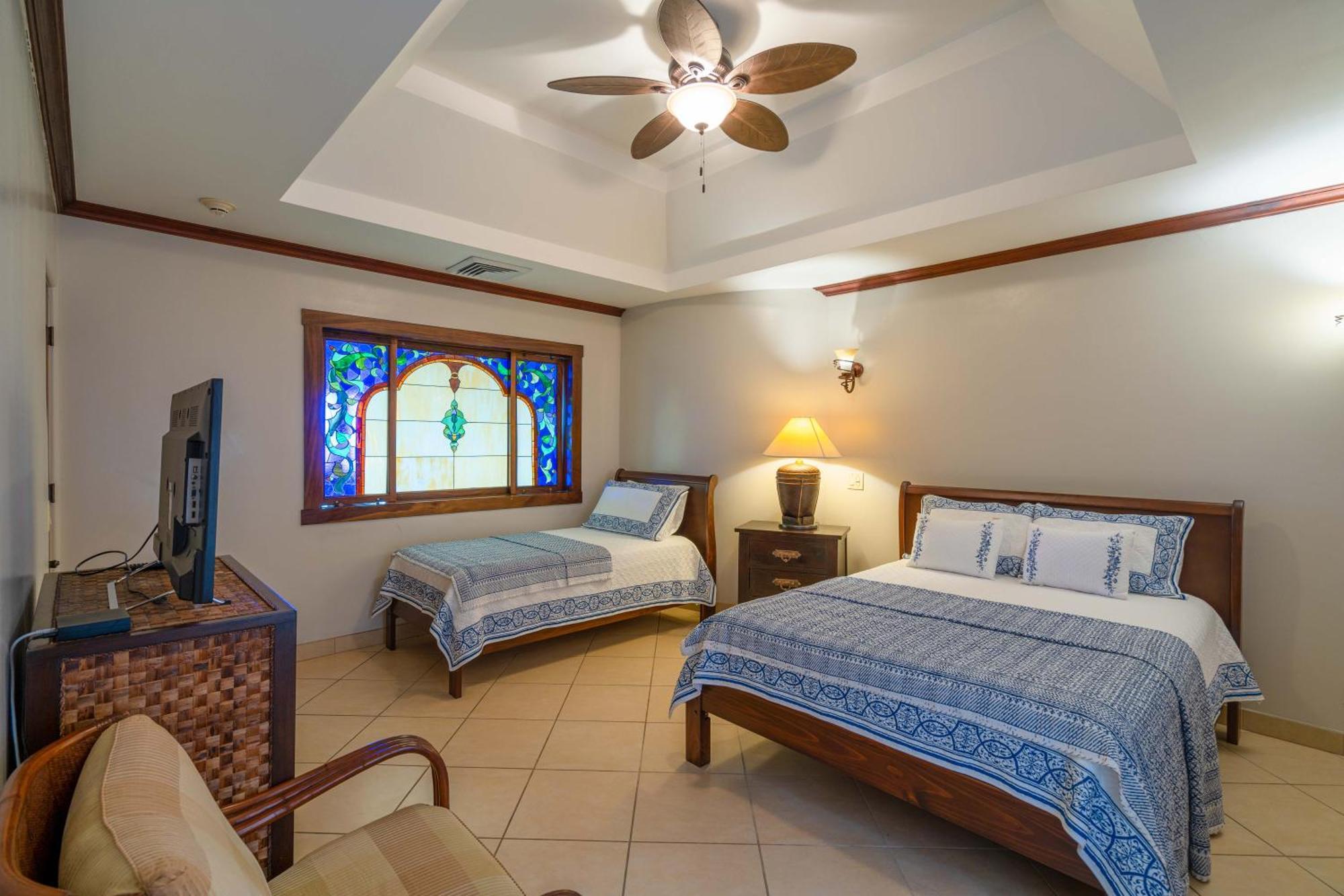 Pacifico Colonial Condominiums Мануел Антонио Екстериор снимка